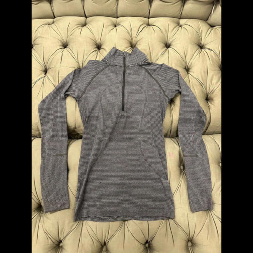 Lululemon Long Sleeve Top, Gray, S